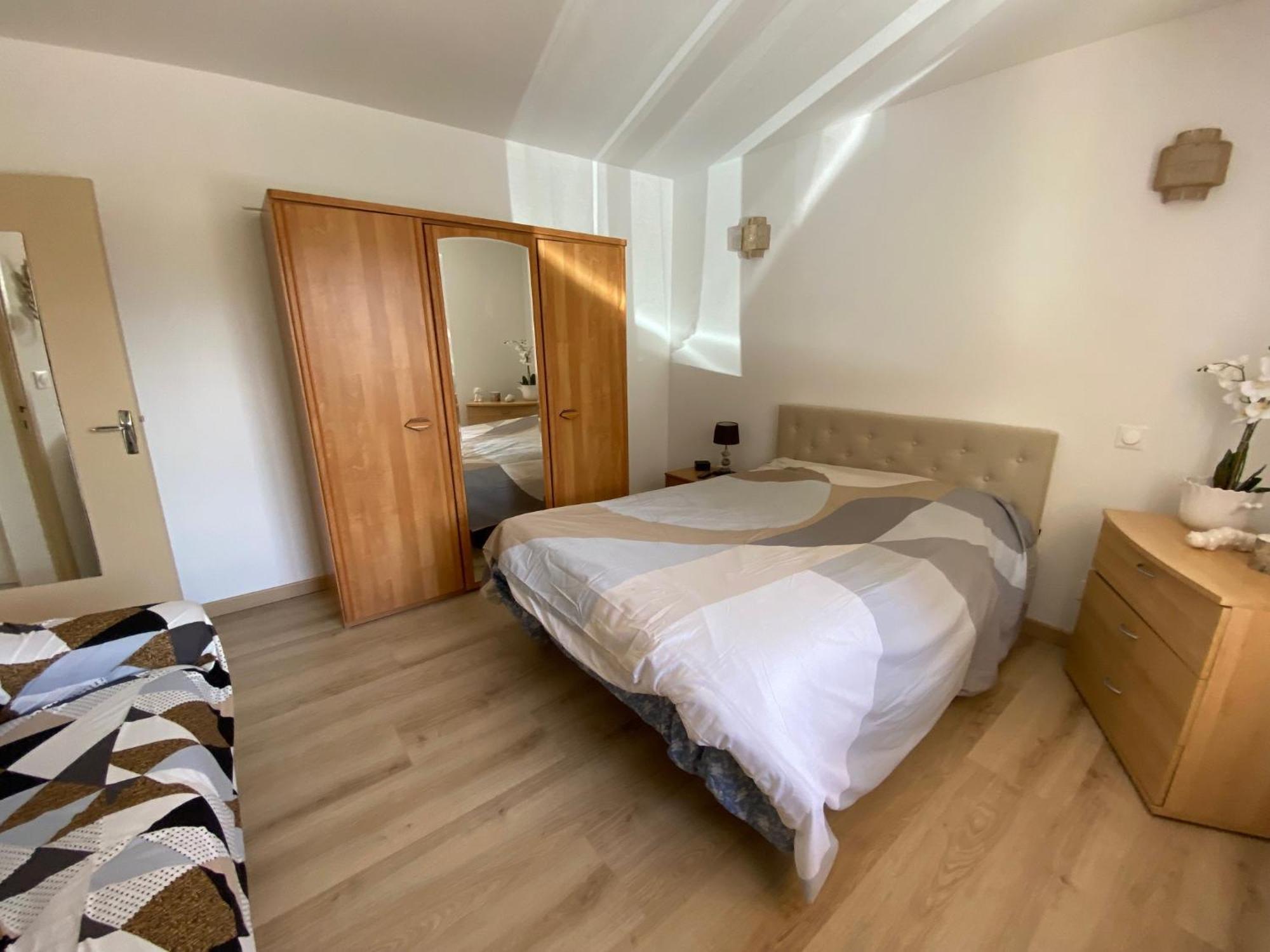 Appartement Studio Neuf Bas De Villa Gorges Du Verdon A Riez Exterior photo