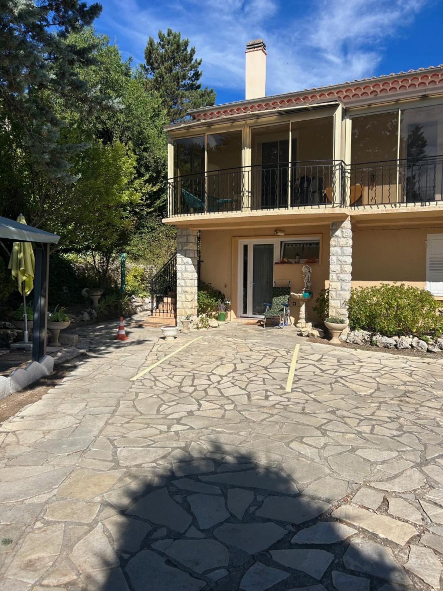Appartement Studio Neuf Bas De Villa Gorges Du Verdon A Riez Exterior photo